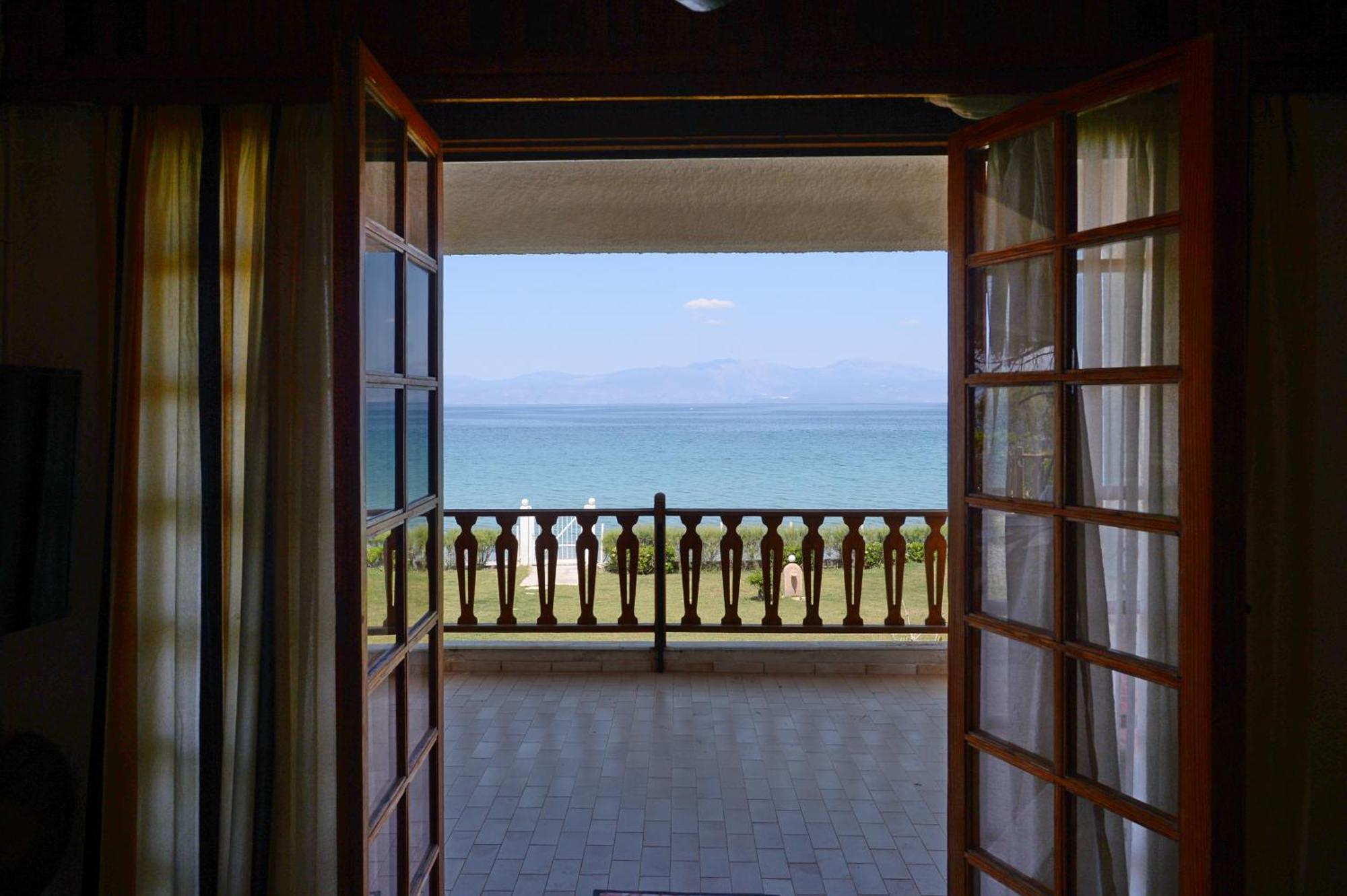 Antorina Beachfront Villas With Private Pools Kamari  Exterior photo